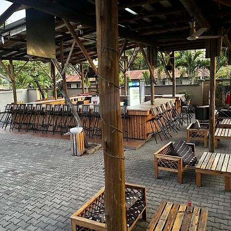 A Pousada K27 Premier Backpackers Dar es Salaam Exterior foto