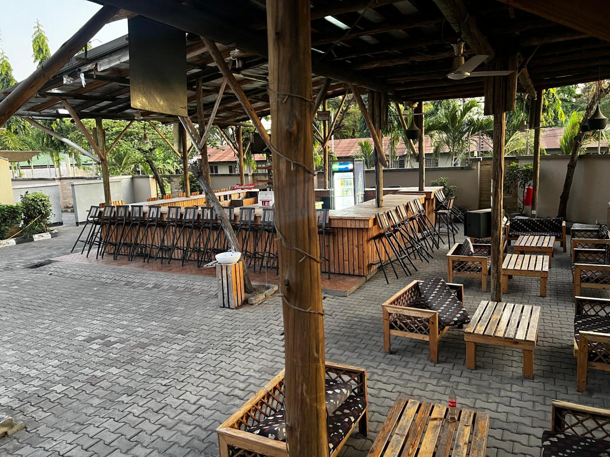 A Pousada K27 Premier Backpackers Dar es Salaam Exterior foto