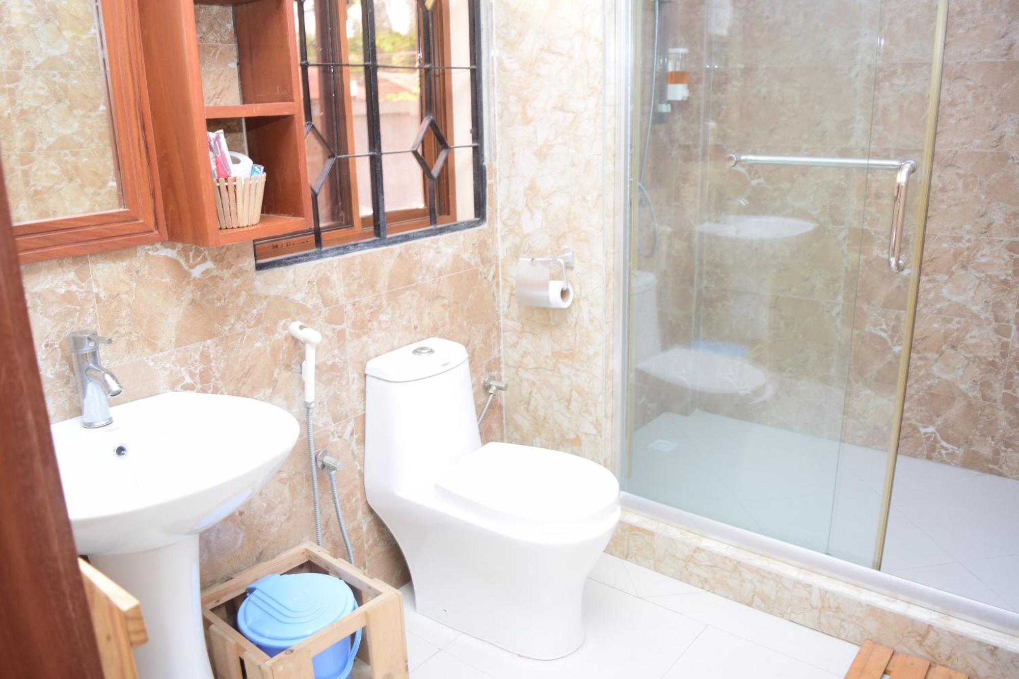 A Pousada K27 Premier Backpackers Dar es Salaam Exterior foto