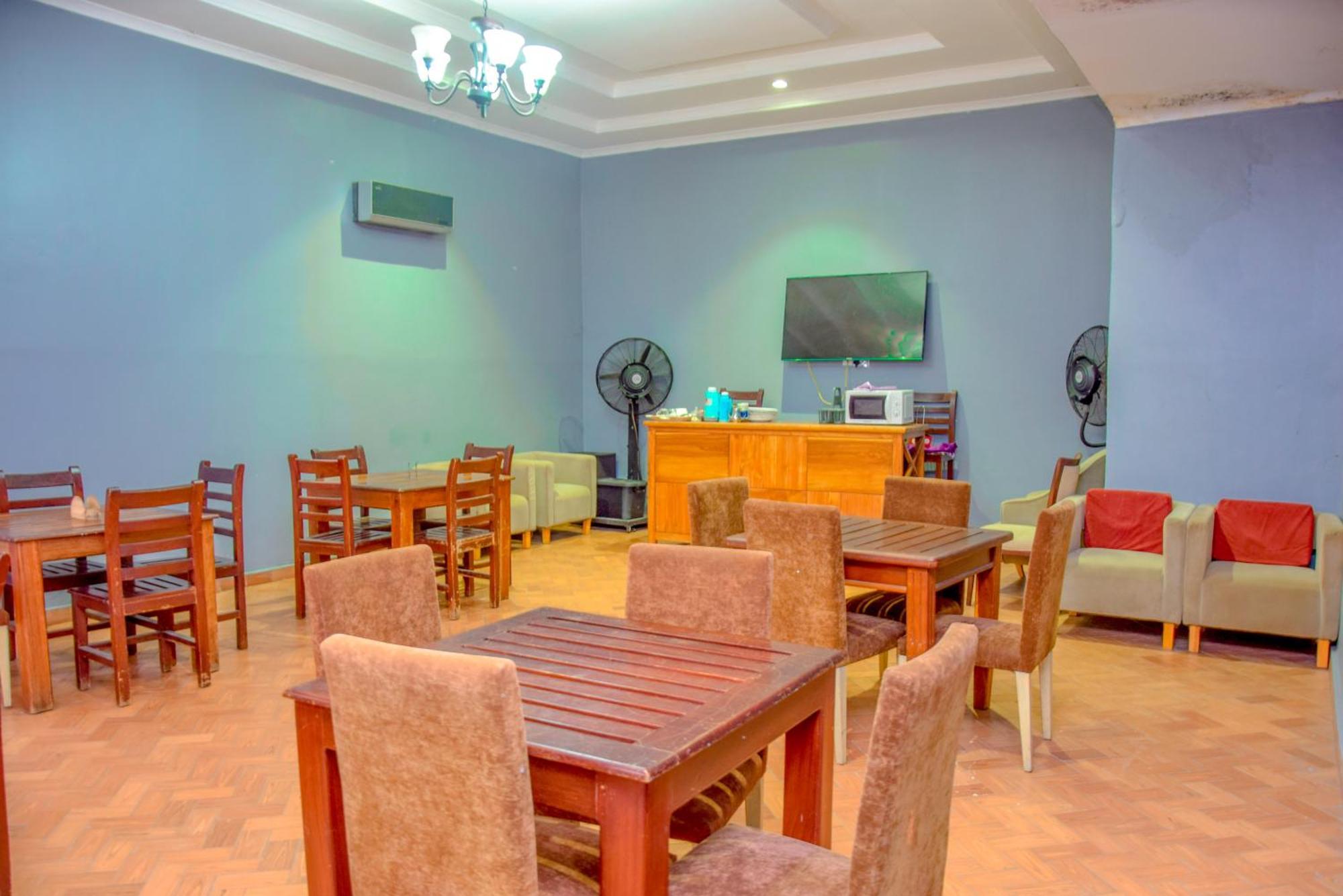 A Pousada K27 Premier Backpackers Dar es Salaam Exterior foto