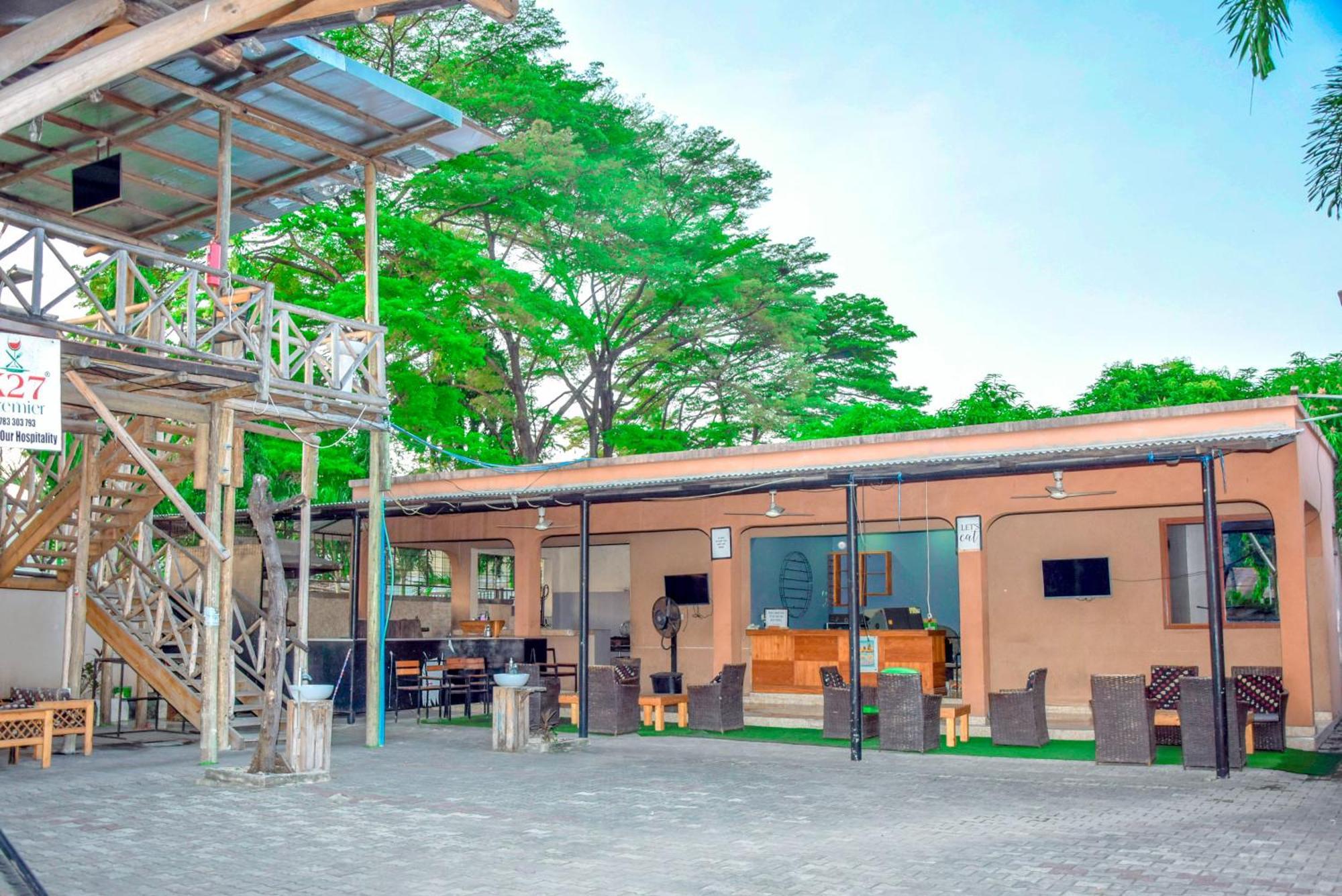A Pousada K27 Premier Backpackers Dar es Salaam Exterior foto