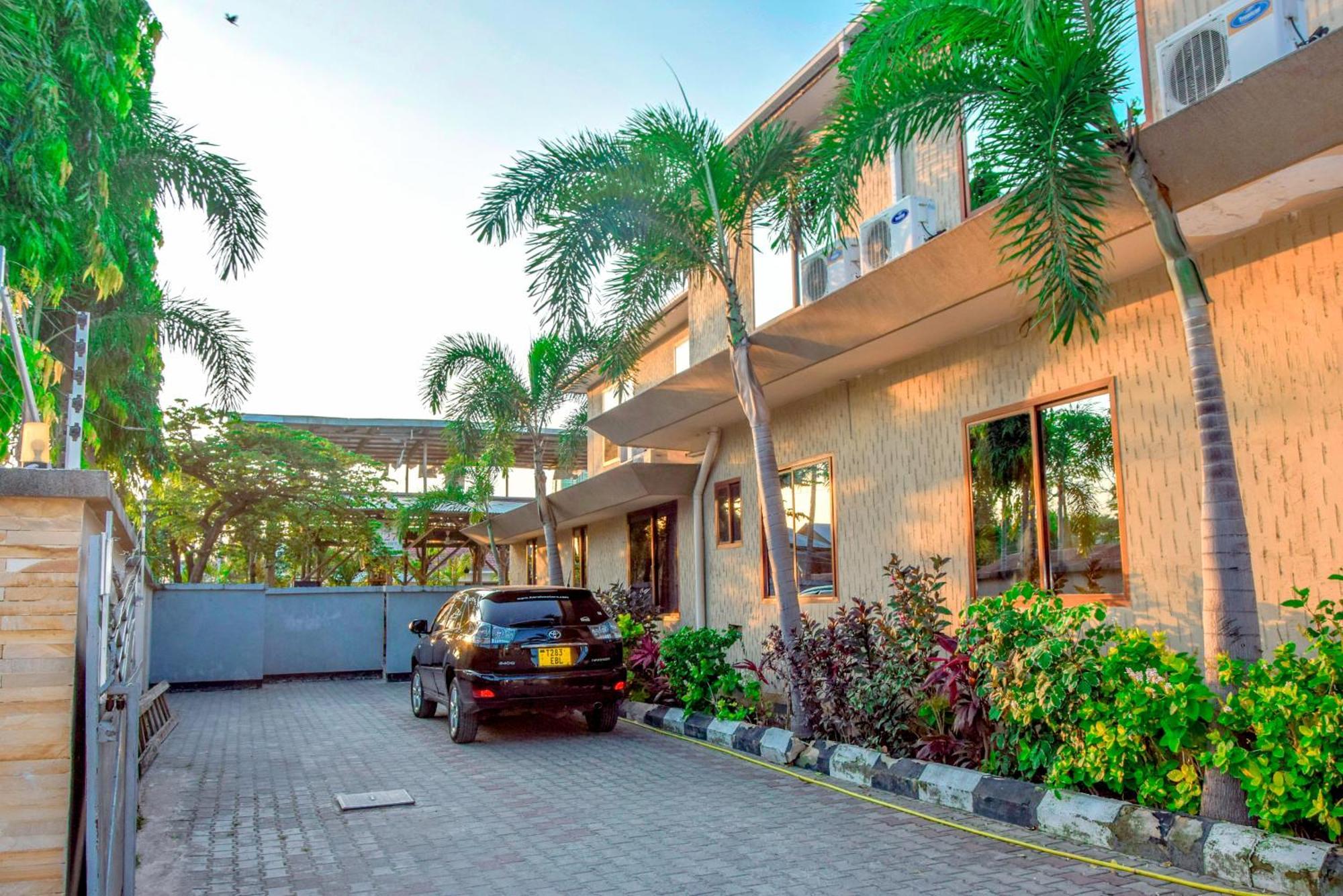 A Pousada K27 Premier Backpackers Dar es Salaam Exterior foto