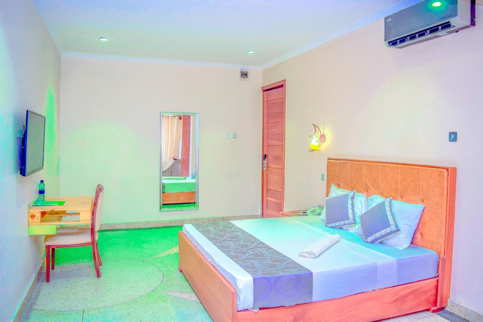 A Pousada K27 Premier Backpackers Dar es Salaam Exterior foto
